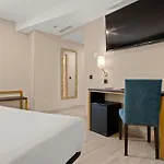 Zentral Ramiro I Hotel Oviédo
