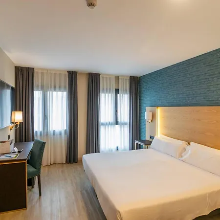 Zentral Ramiro I 酒店