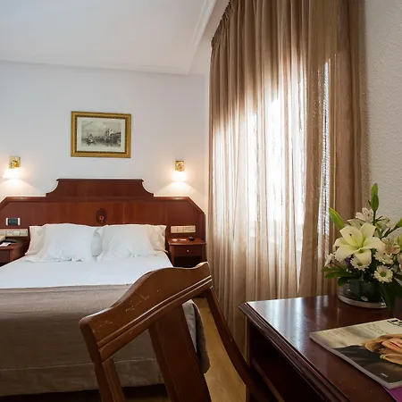 Zentral Ramiro I Hotel Oviede