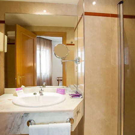 Zentral Ramiro I Hotel