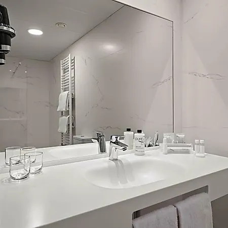 Zentral Ramiro I 4*