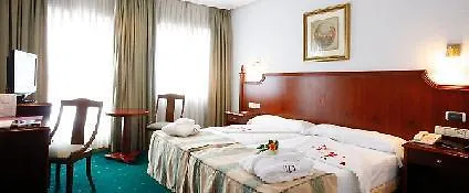 Zentral Ramiro I 4*